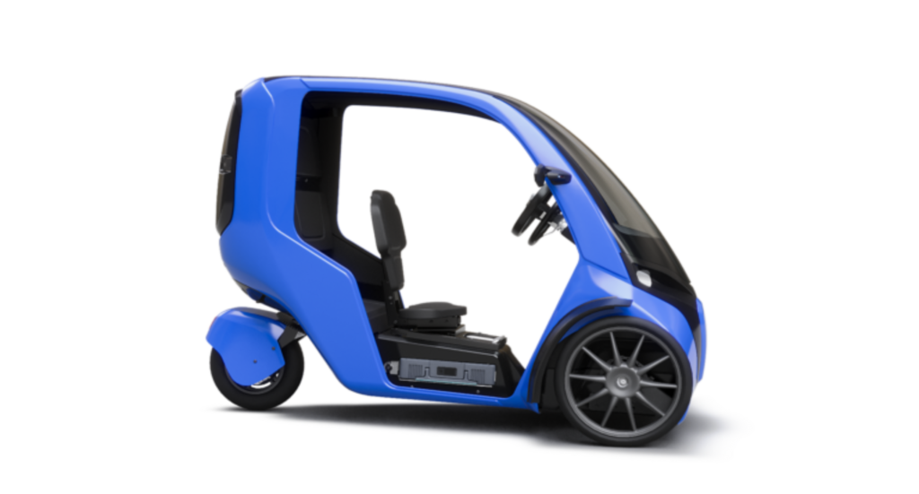 hopper-is-a-german-built-three-wheeler-that-unifies-the-benefits-of-e-bikes-and-cars